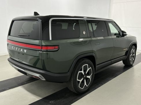 Used 2024 Rivian R1S Adventure AWD/4WD image 5