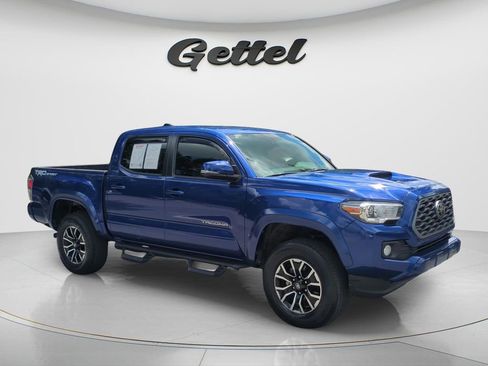 Used 2023 Toyota Tacoma TRD Sport image 2
