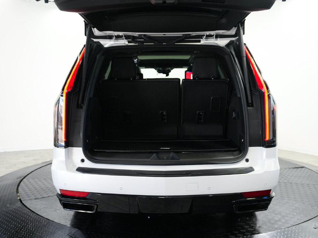 Used 2024 Cadillac Escalade Sport Platinum w/ LPO, Floor Liner Package AWD/4WD image 46