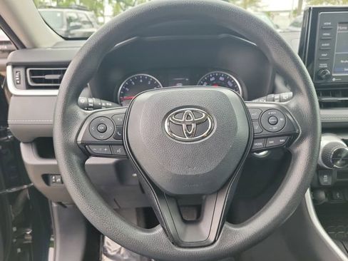 Used 2021 Toyota RAV4 XLE image 15
