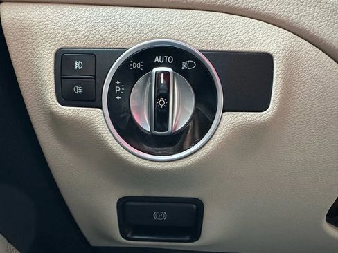 Used 2018 Mercedes-Benz GLA 250 image 24