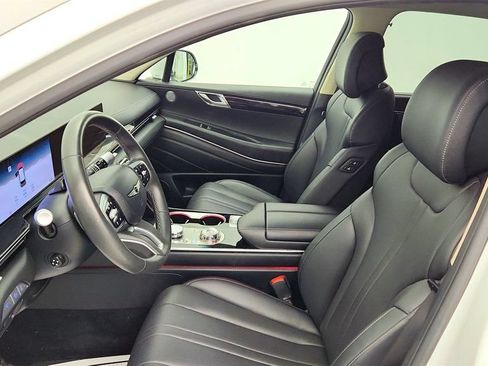 Used 2025 Genesis GV80 2.5T AWD/4WD image 19