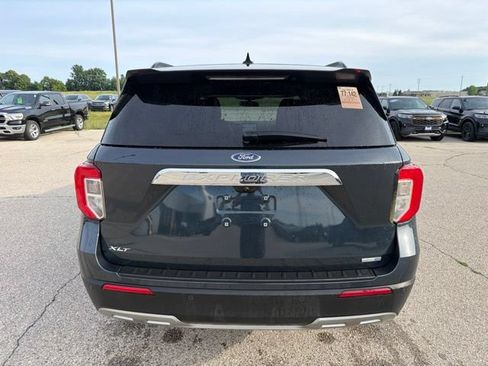 Used 2024 Ford Explorer XLT w/ Equipment Group 202A AWD/4WD image 4