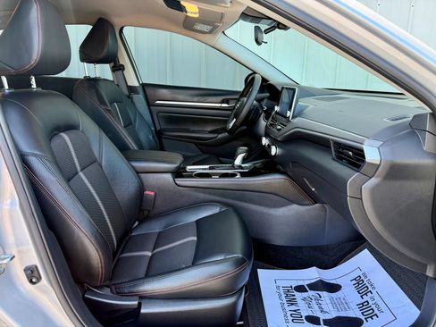 Used 2025 Nissan Altima 2.5 SR AWD/4WD image 31