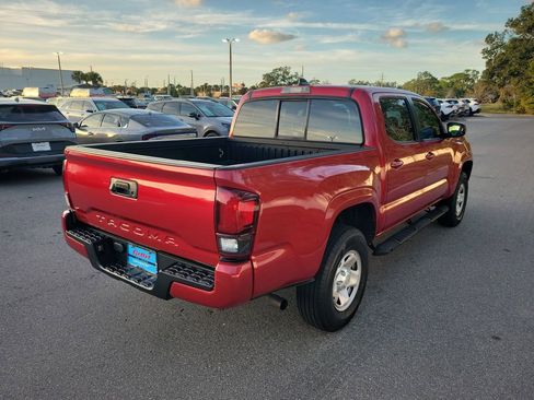Certified 2022 Toyota Tacoma SR image 5