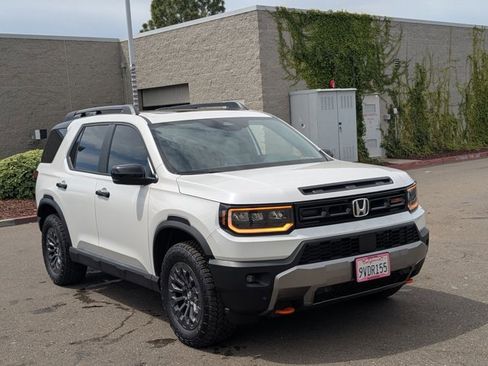 Used 2026 Honda Passport TrailSport image 3