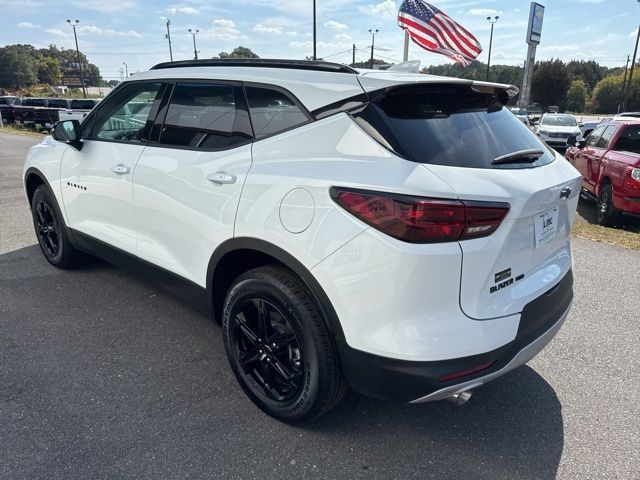 New 2025 Chevrolet Blazer LT w/ Midnight/Sport Edition AWD/4WD image 4