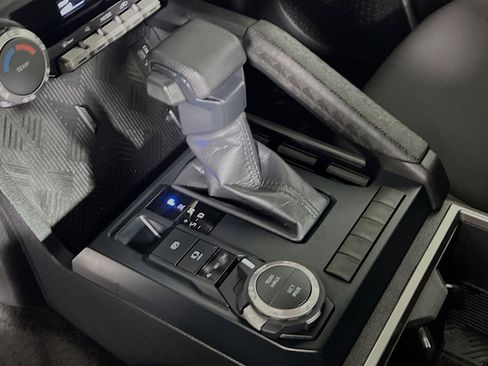 Used 2025 Toyota Tacoma SR5 image 24