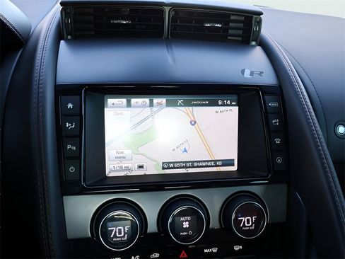 Used 2017 Jaguar F-TYPE R image 20