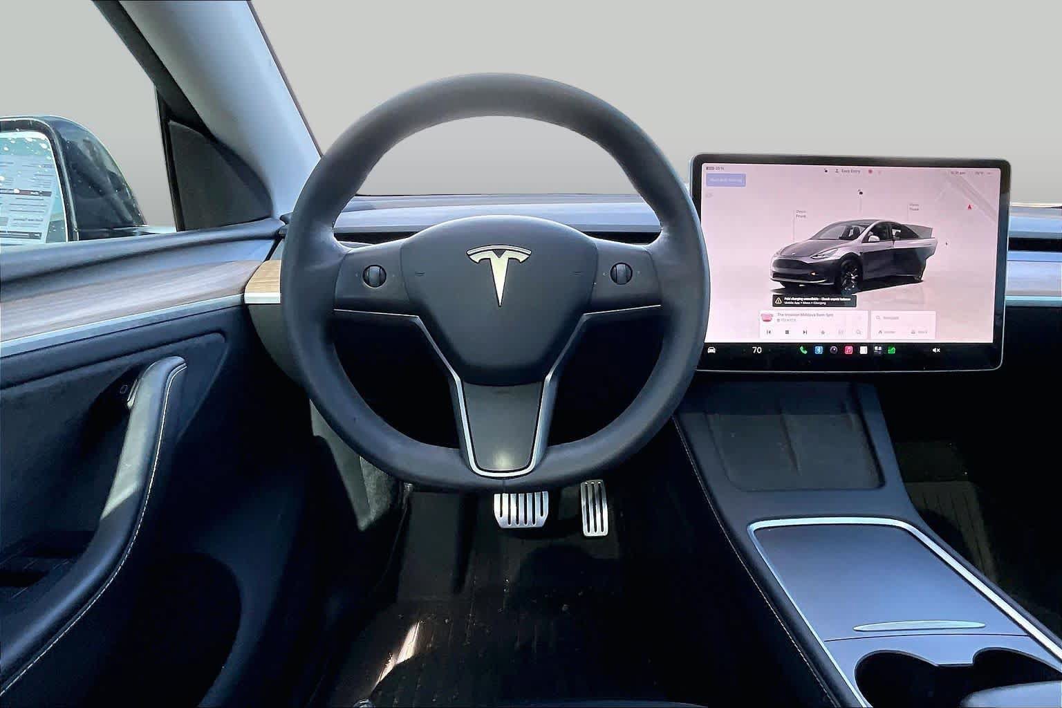 Used 2024 Tesla Model Y Performance AWD/4WD image 5
