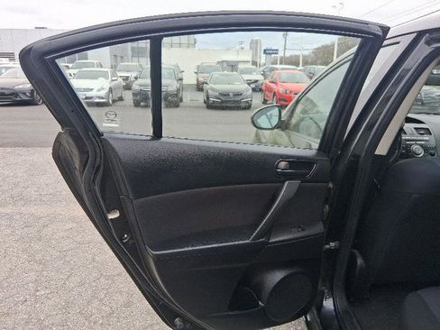 Used 2010 MAZDA MAZDA3 i Sport image 16