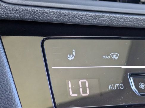 New 2026 Volkswagen Jetta SE image 23