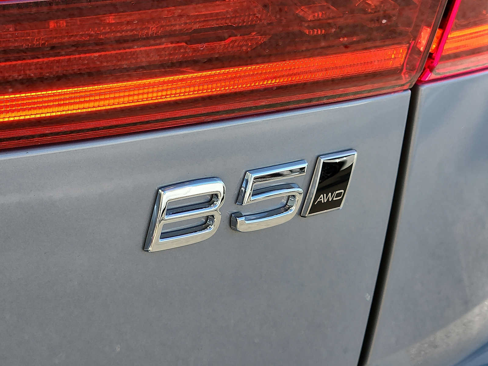Used 2027 Volvo XC60 B5 Plus AWD/4WD image 30