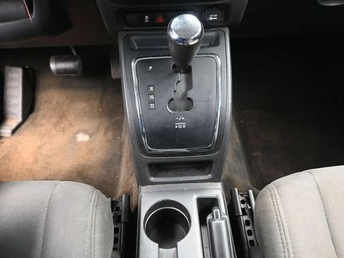 Used 2015 Jeep Patriot Sport FWD image 12