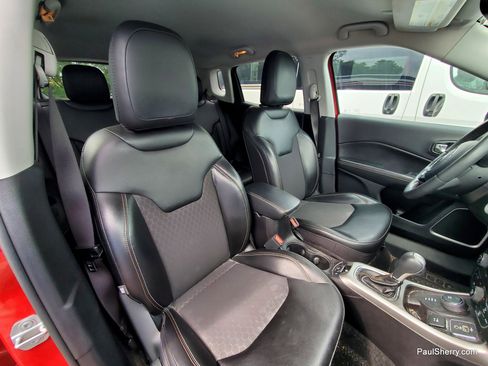 Used 2020 Jeep Compass Latitude w/ Popular Equipment Group AWD/4WD image 5