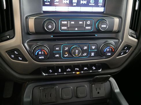 Used 2018 GMC Sierra 1500 Denali image 23