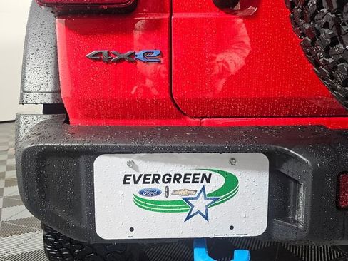 Used 2024 Jeep Wrangler Unlimited Rubicon 4xe w/ Convenience Group image 15