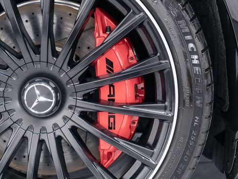 Used 2024 Mercedes-Benz S 63 AMG S image 40