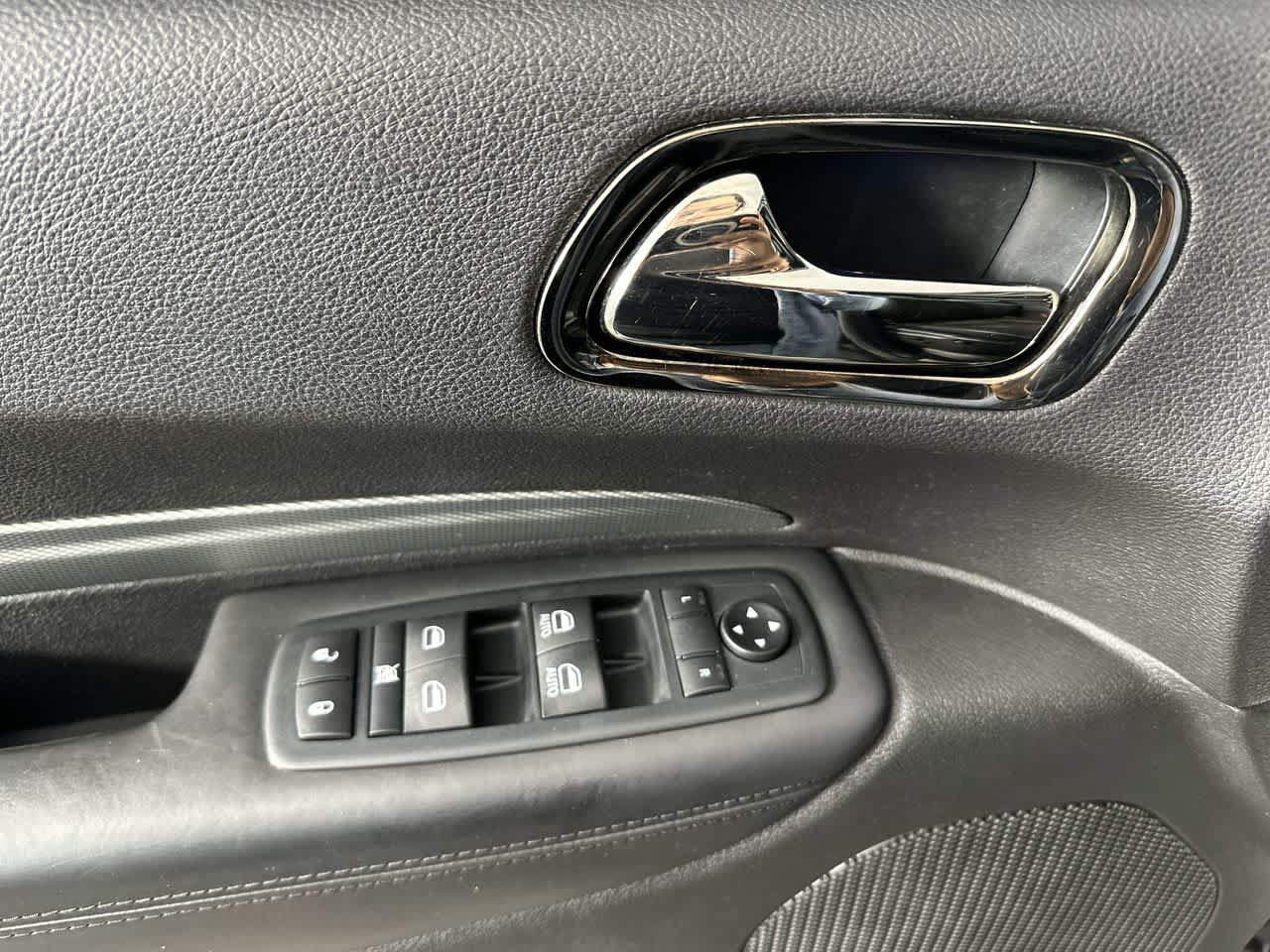 Used 2020 Dodge Durango R/T w/ Blacktop Package AWD/4WD image 12