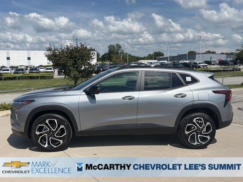 New 2026 Chevrolet Trax RS FWD image 5