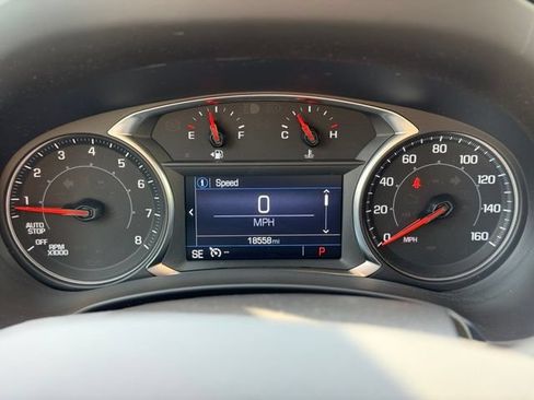 Used 2024 GMC Terrain SLE w/ Driver Convenience Package AWD/4WD image 10