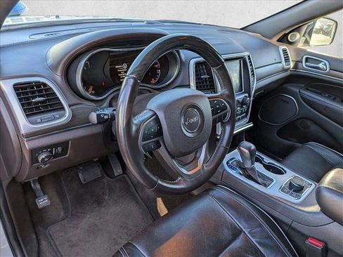 Used 2018 Jeep Grand Cherokee Overland w/ Interior Metal Package image 9