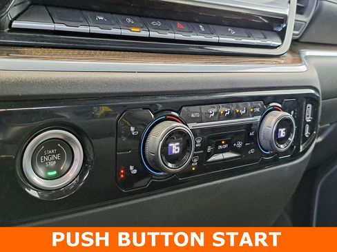 Used 2022 Chevrolet Silverado 1500 RST image 17