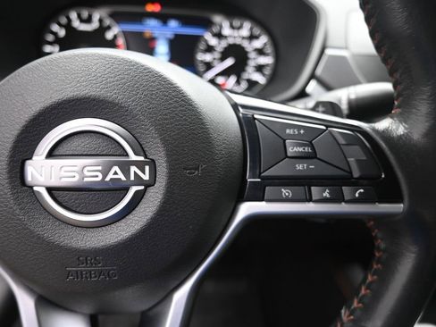 Used 2023 Nissan Altima 2.5 SR image 14