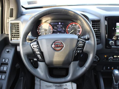 Certified 2022 Nissan Frontier PRO-4X w/ Pro-4X Premium Package image 16