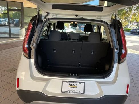 Certified 2025 Kia Soul LX w/ LX Technology Package FWD image 20