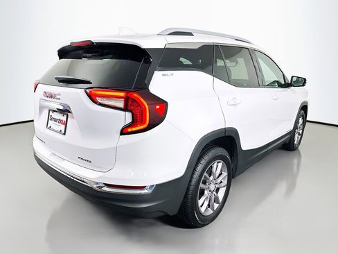 Used 2023 GMC Terrain SLT image 7