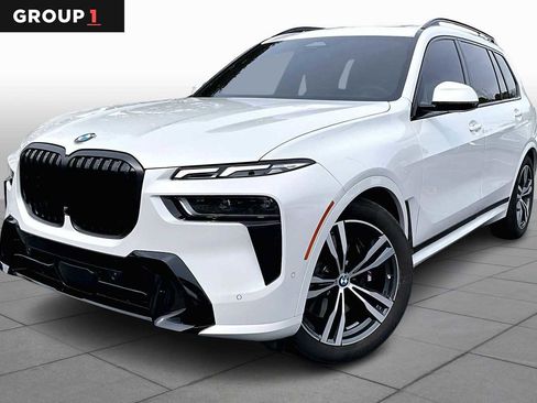 Certified 2024 BMW X7 xDrive40i w/ M Sport Package image 1