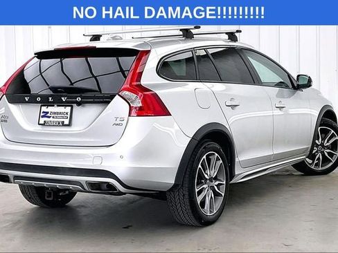 Used 2018 Volvo V60 T5 Cross Country w/ Convenience Package AWD/4WD image 12
