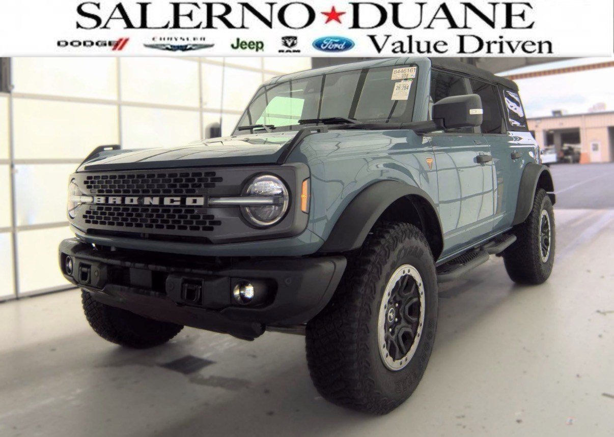 Used 2023 Ford Bronco Badlands w/ Sasquatch Package AWD/4WD image 1