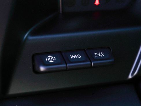 Used 2022 GMC Sierra 1500 AT4X AWD/4WD image 19