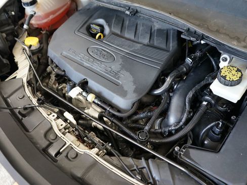 Used 2017 Ford Escape SE FWD image 45