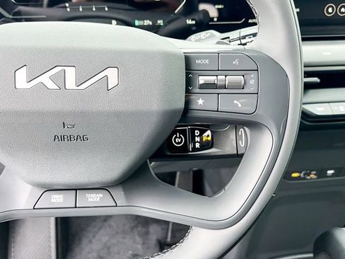 New 2026 Kia EV9 Wind image 25