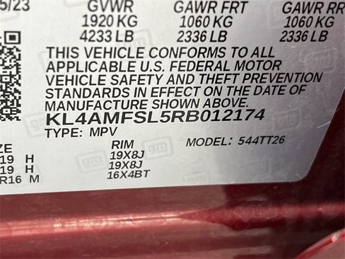 Used 2024 Buick Encore GX Avenir image 32