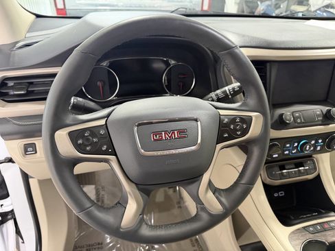 Used 2023 GMC Acadia Denali AWD/4WD image 43
