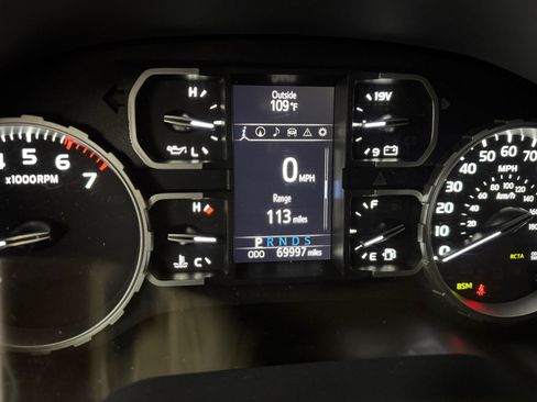 Used 2021 Toyota Tundra SR5 w/ Trail Edition AWD/4WD image 11