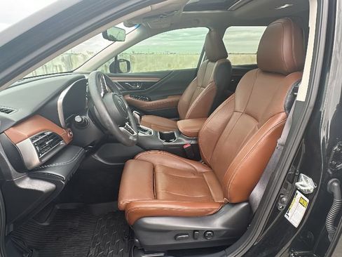 Used 2022 Subaru Outback Touring XT AWD/4WD image 4