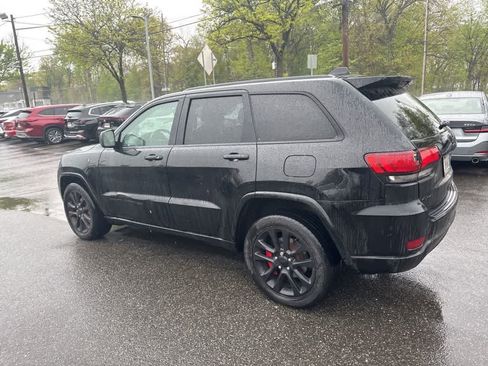 Used 2017 Jeep Grand Cherokee Altitude AWD/4WD image 11