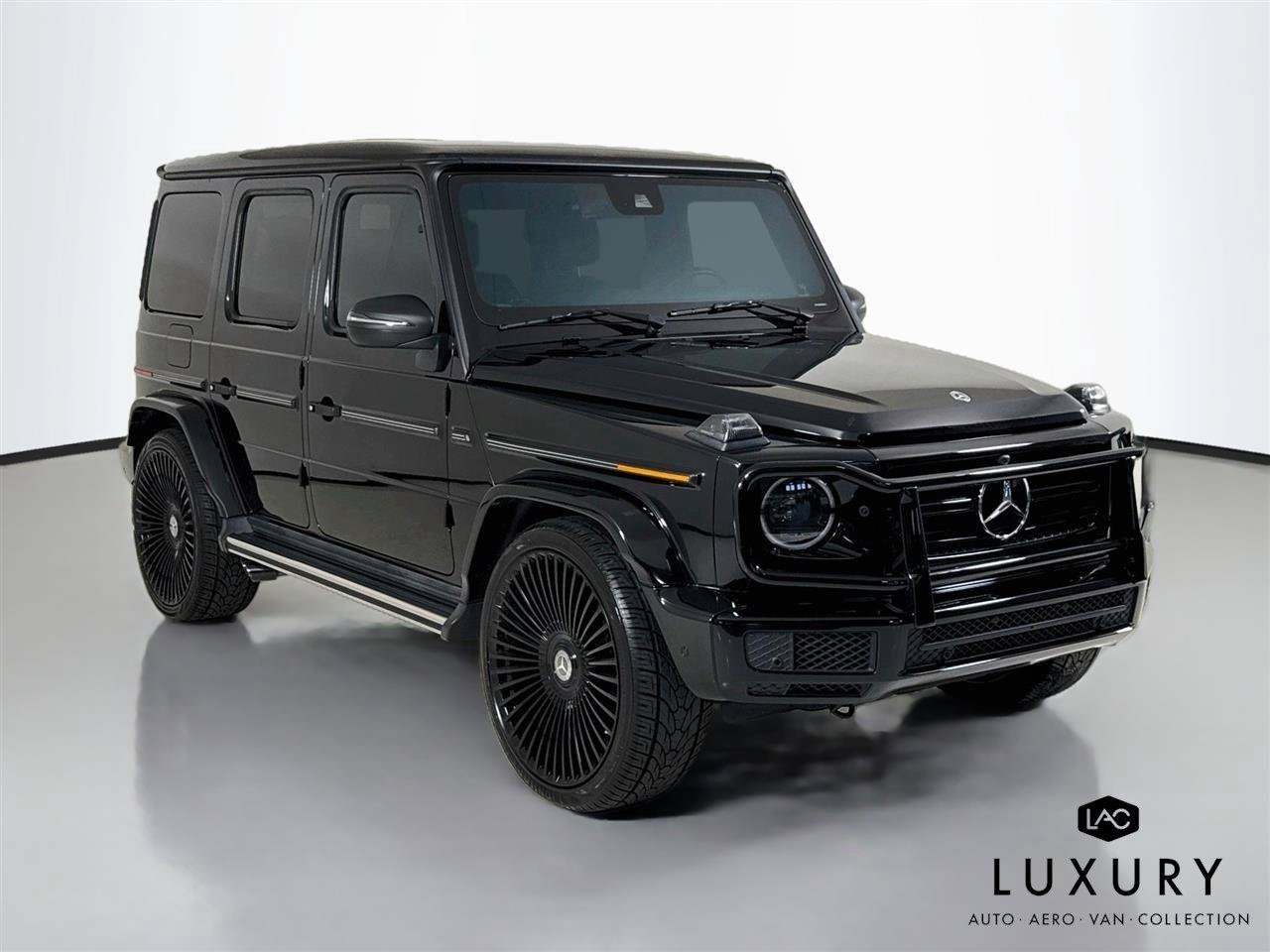 Used 2022 Mercedes-Benz G 550 image 2