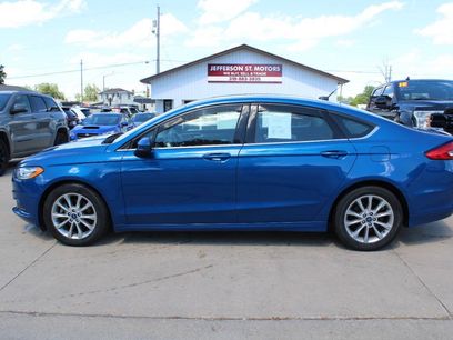 Used 2017 Ford Fusion SE w/ Fusion SE Technology Package