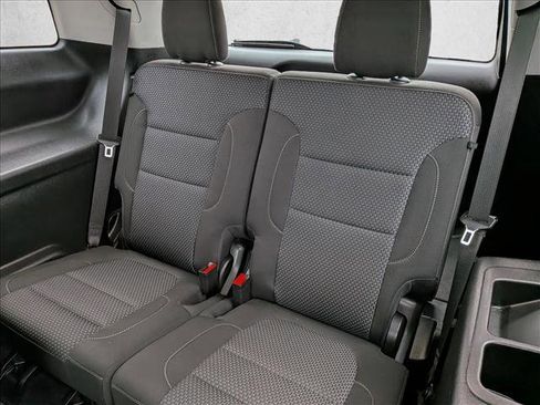 Used 2021 GMC Acadia SLE w/ Driver Convenience Package image 18