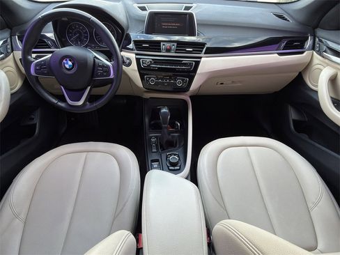 Used 2018 BMW X1 sDrive28i image 11