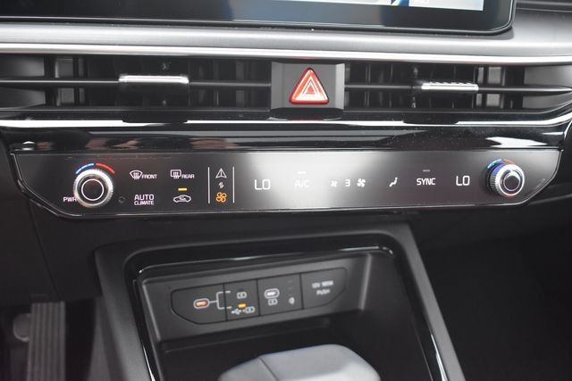 New 2026 Kia K5 GT-Line w/ GT-Line Premium Package AWD/4WD image 29