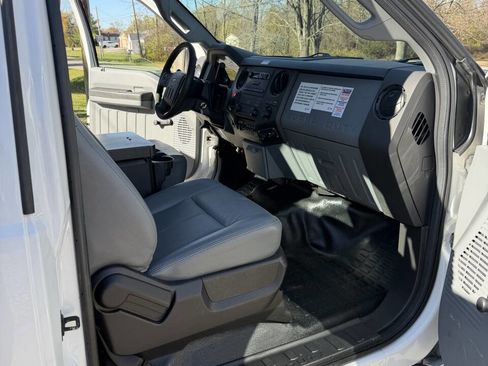 Used 2012 Ford F450 XL w/ Snow Plow Prep Pkg image 7