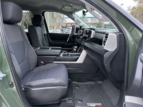 Used 2022 Toyota Tundra SR5 w/ SR5 Convenience Package image 17