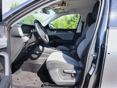 New 2025 Volkswagen Tiguan S image 11